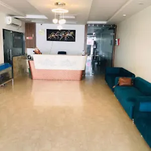 Hotel The Holly Agra, Agra (Uttar Pradesh)